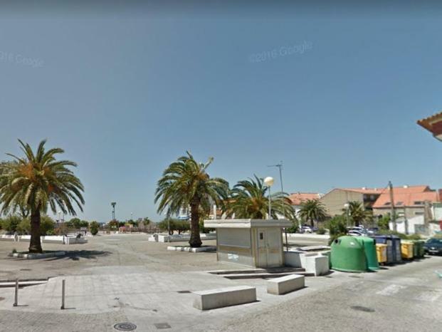 Piso Centrico Y Amplio En Praza Do Regueiro, A Illa De Arousa Экстерьер фото